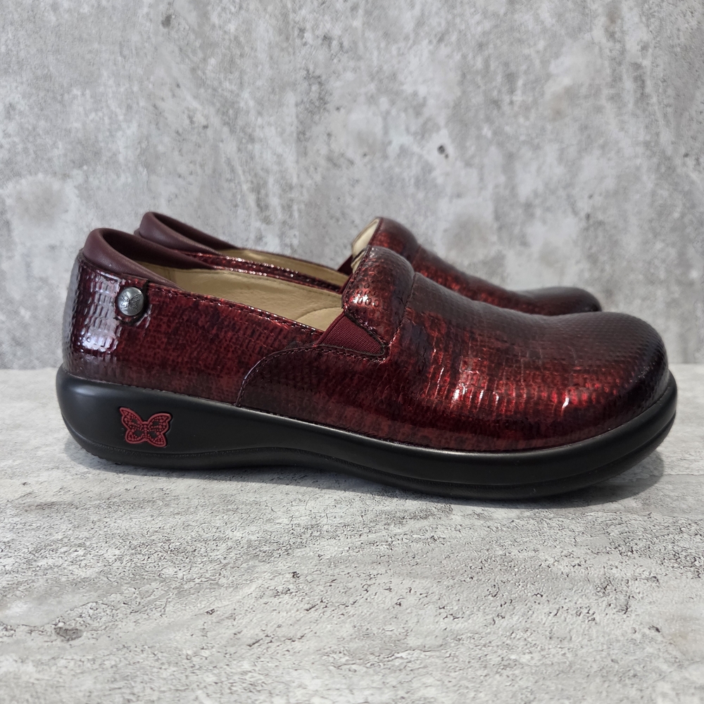 Alegria Red Mules & Clogs